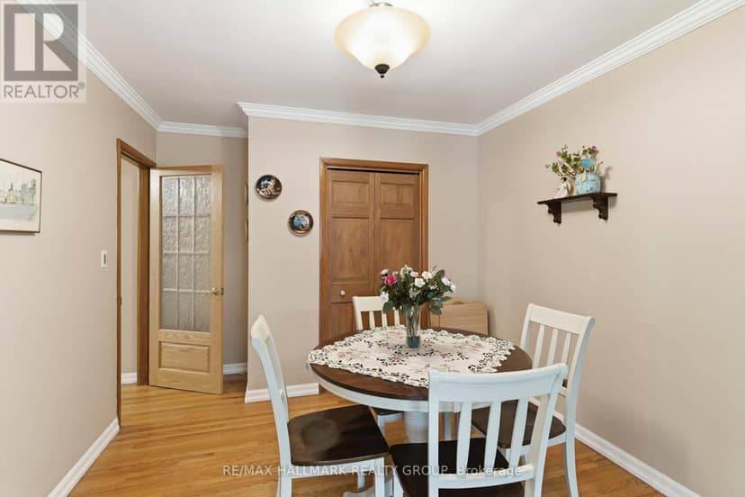 23 Aldershot Avenue — photo 26 of 40