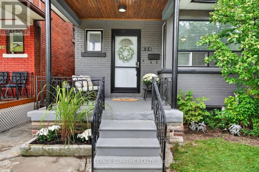 626 Manning Avenue, Toronto, photo 2
