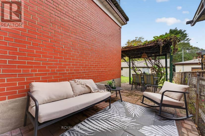 626 Manning Avenue — photo 36 of 40