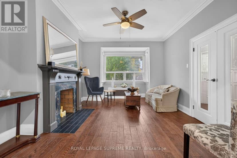 626 Manning Avenue, Toronto, photo 6