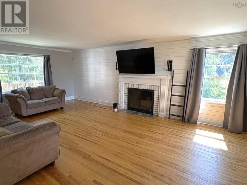 615 Kings Road Road — photo 30 of 40