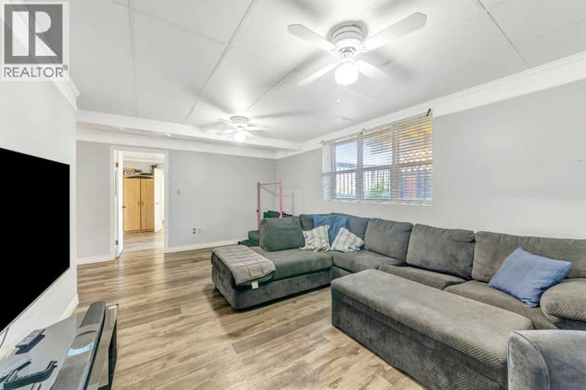 407 1 Avenue NW — photo 27 of 40