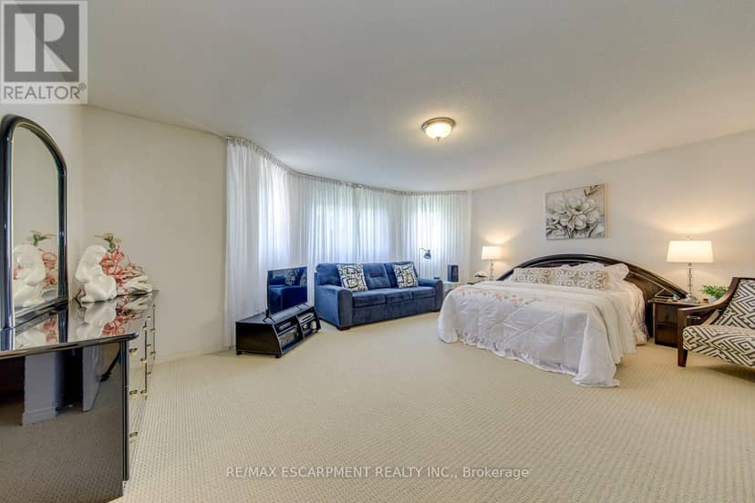 2442 Wynten Way — photo 23 of 40