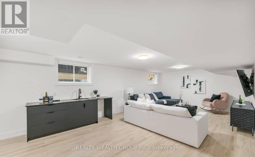 4636 Lee Avenue — photo 36 of 40