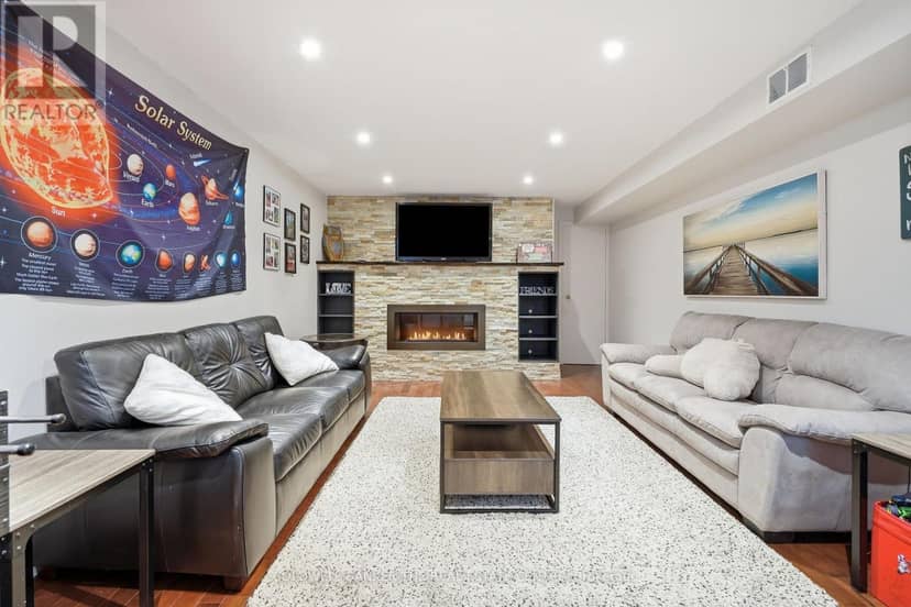 31 Karsh Crescent — photo 39 of 40