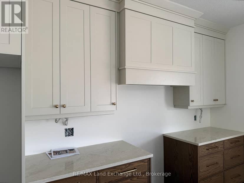 966 Bogdanovic Way — photo 5 of 17