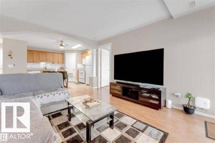 316 237 Youville Drive NW NW, Edmonton, photo 2