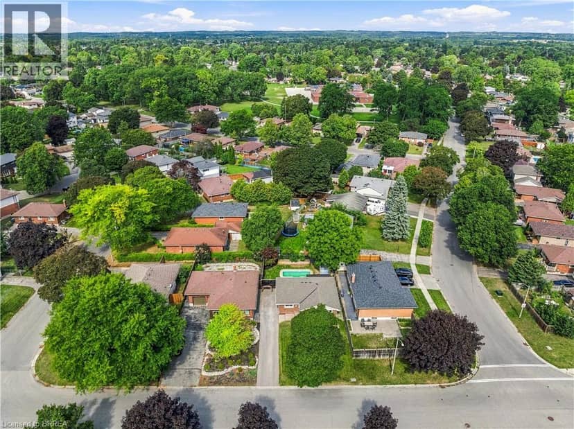 47 BUCKINGHAM Street, Brantford, photo 4