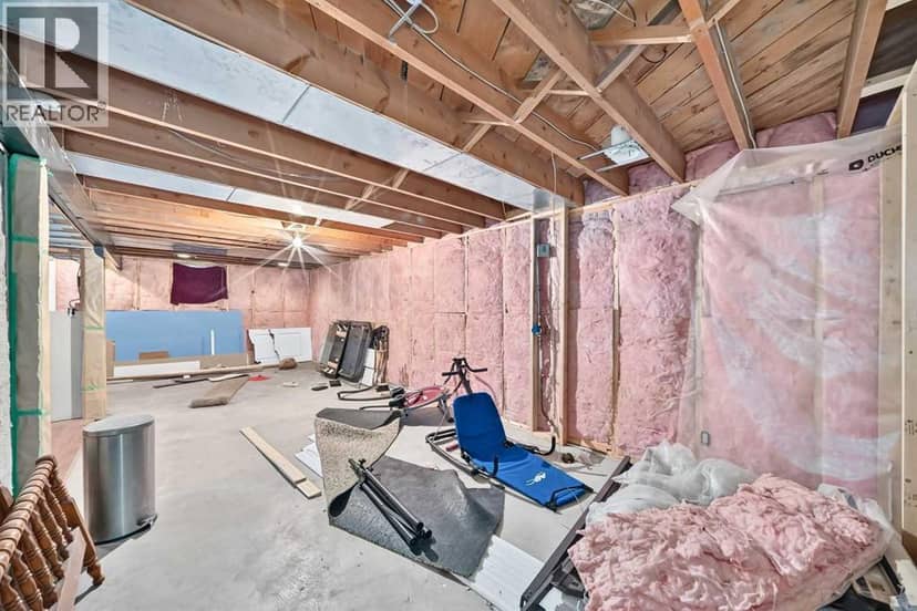 1701 32 Street SW — photo 27 of 40
