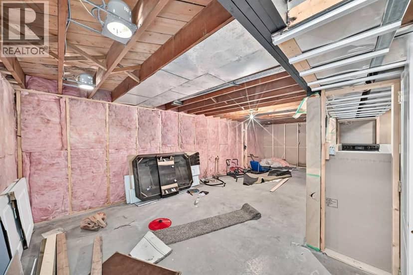 1701 32 Street SW — photo 25 of 40