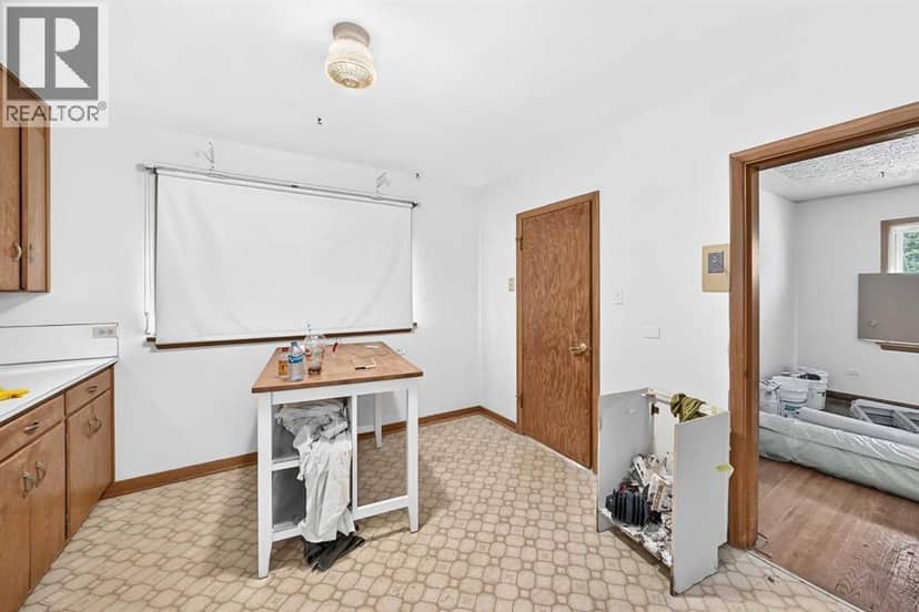 1701 32 Street SW, Calgary, photo 8