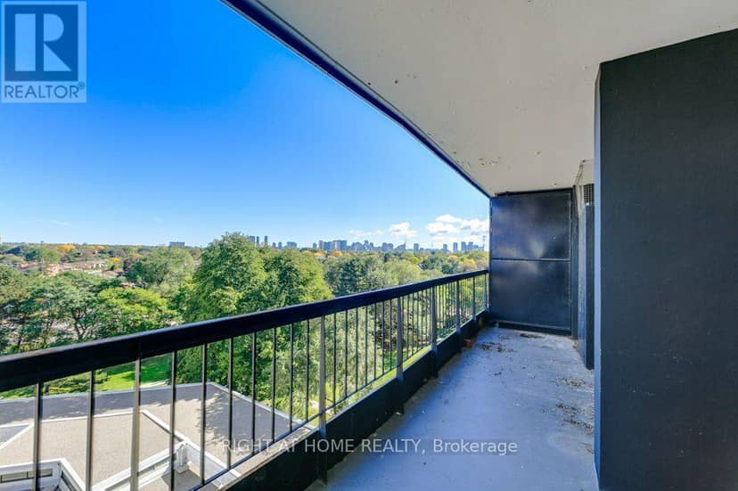 803 - 115 Antibes Drive — photo 30 of 35