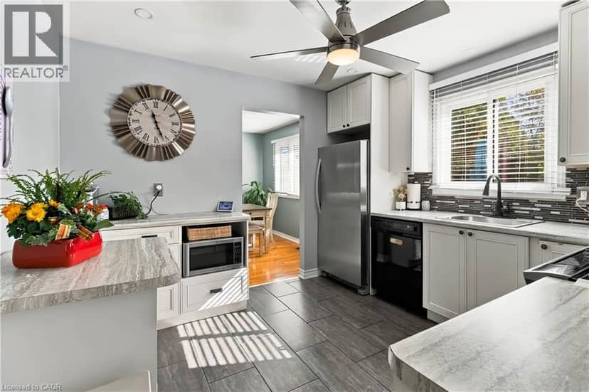 608 WOODWARD Avenue — photo 12 of 38