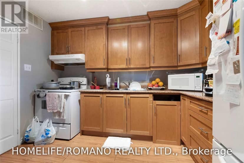 301 - 1881 Jane Street — photo 13 of 22