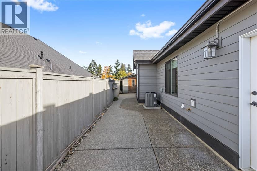 688 Lowry's Rd — photo 37 of 40