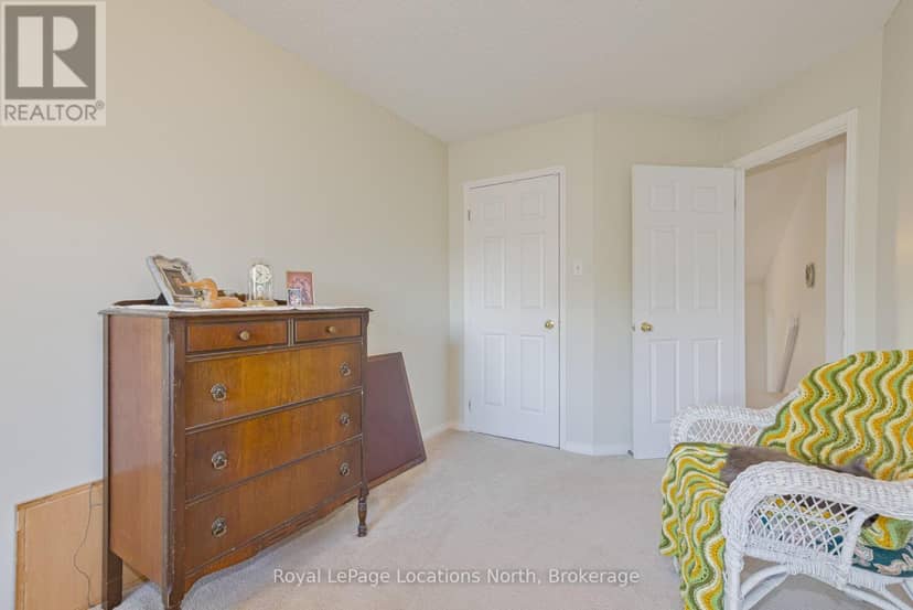 8 - 403 Thomas Street S — photo 24 of 40