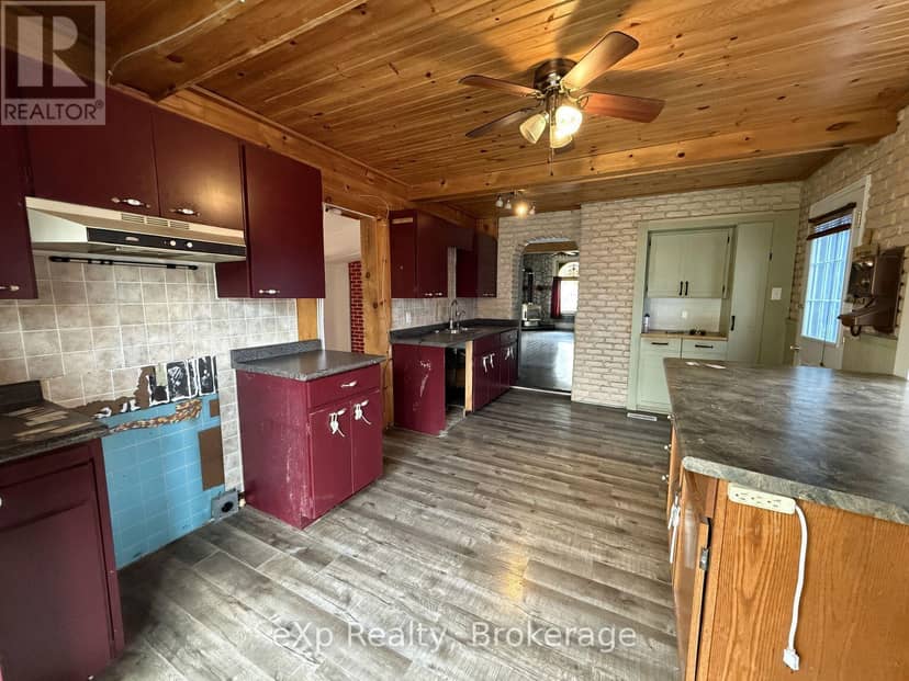388 11th Street, Hanover, photo 4