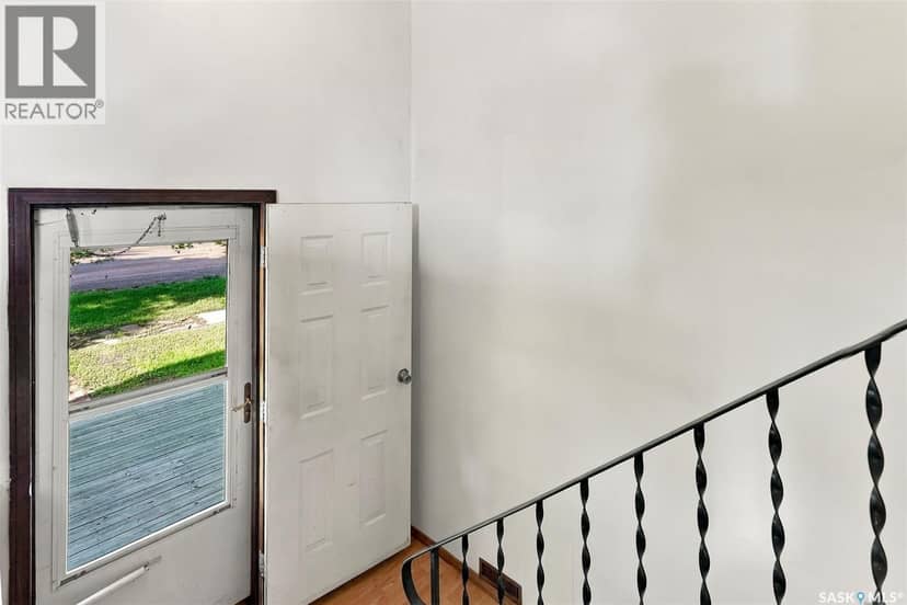 315 Lewis STREET, Pense, photo 3