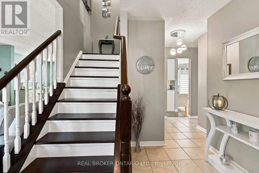 608 Woodward Avenue, Milton, photo 8