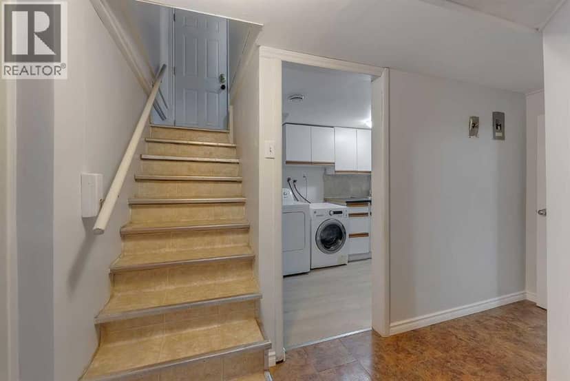 1507 1 Street NE — photo 30 of 39