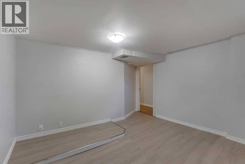 1507 1 Street NE — photo 35 of 39