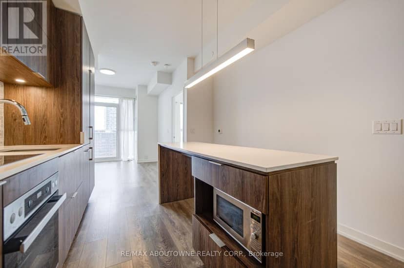3102 - 20 Richardson Street — photo 13 of 40