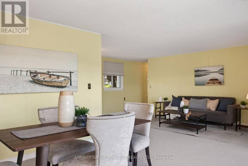 14 Oriole Road — photo 17 of 40