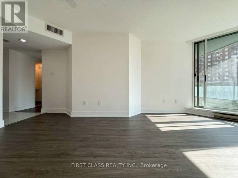 611 - 38 Elm Street — photo 10 of 39
