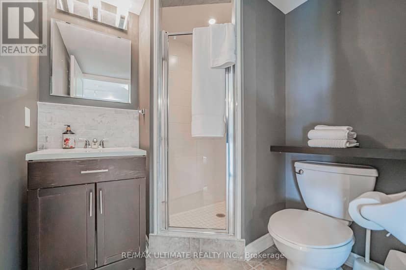 513 - 872 Sheppard Avenue W — photo 10 of 26
