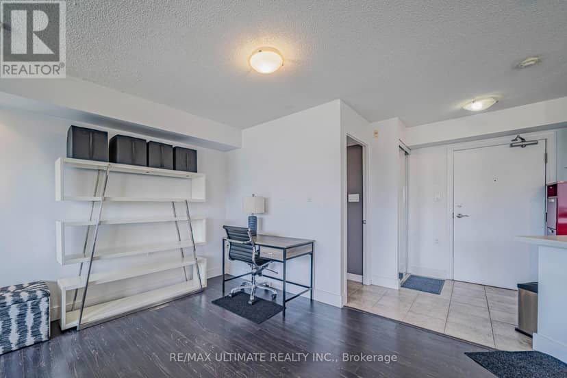 513 - 872 Sheppard Avenue W — photo 16 of 26