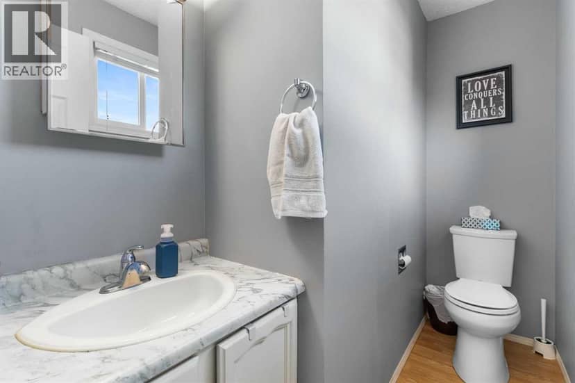 4743 47 Street — photo 20 of 38