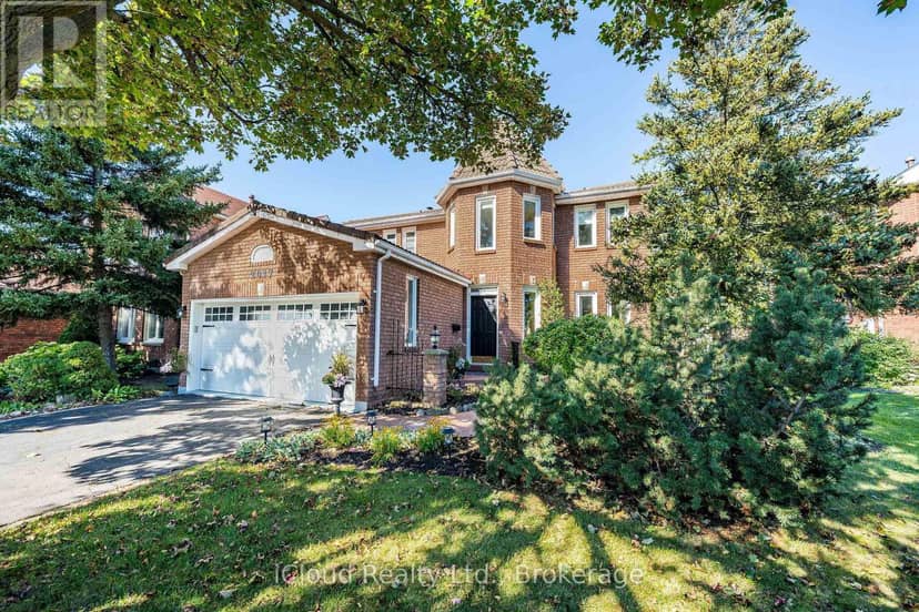 2017 Grenville Drive, Oakville, photo 2