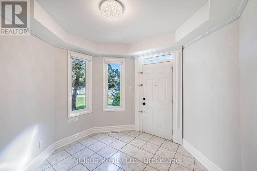 2017 Grenville Drive, Oakville, photo 5