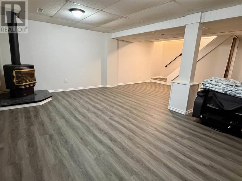 8 Benner PL — photo 28 of 40