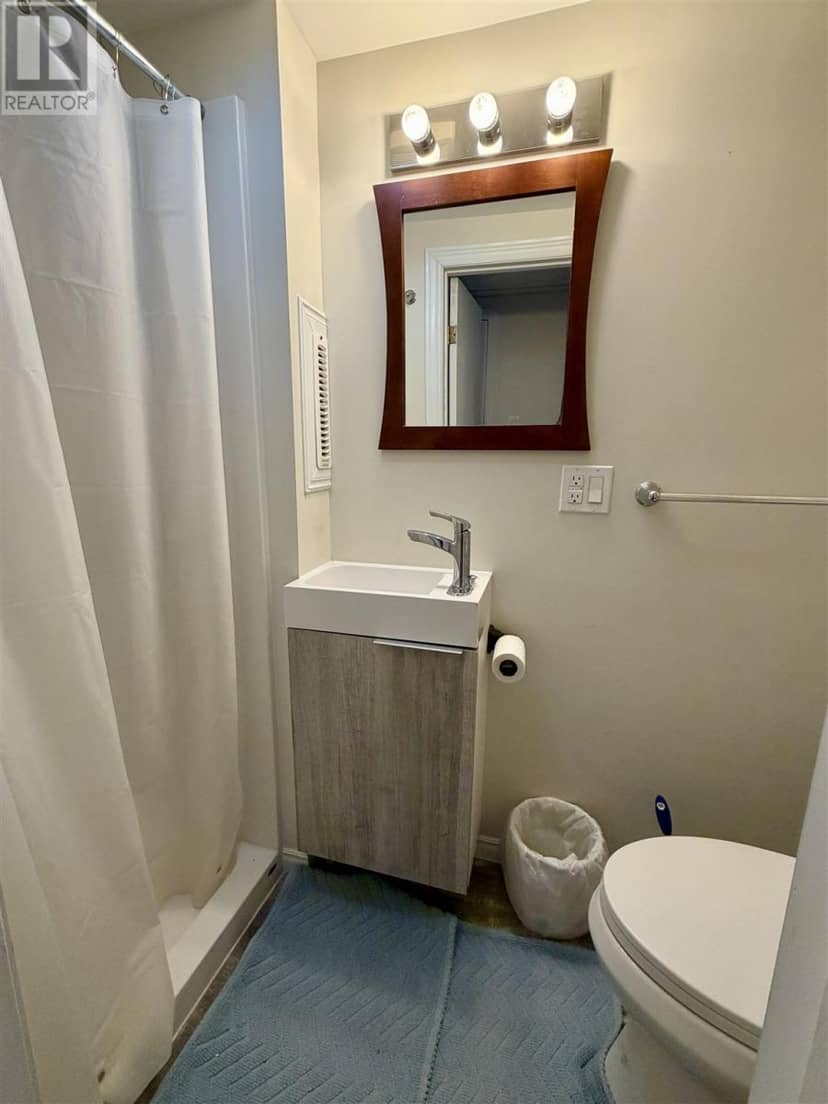8 Benner PL — photo 33 of 40