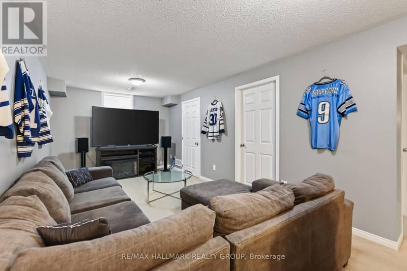 316 Aldworth Private — photo 32 of 40