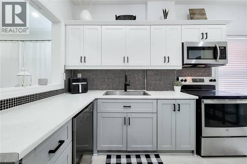 58 EAST 22ND Street — photo 26 of 40