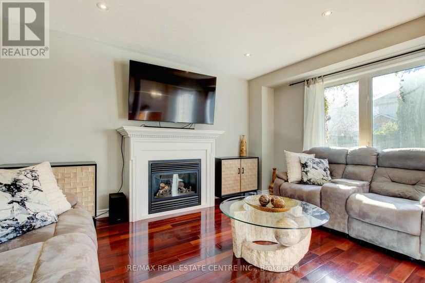 123 Lunney Crescent — photo 19 of 40