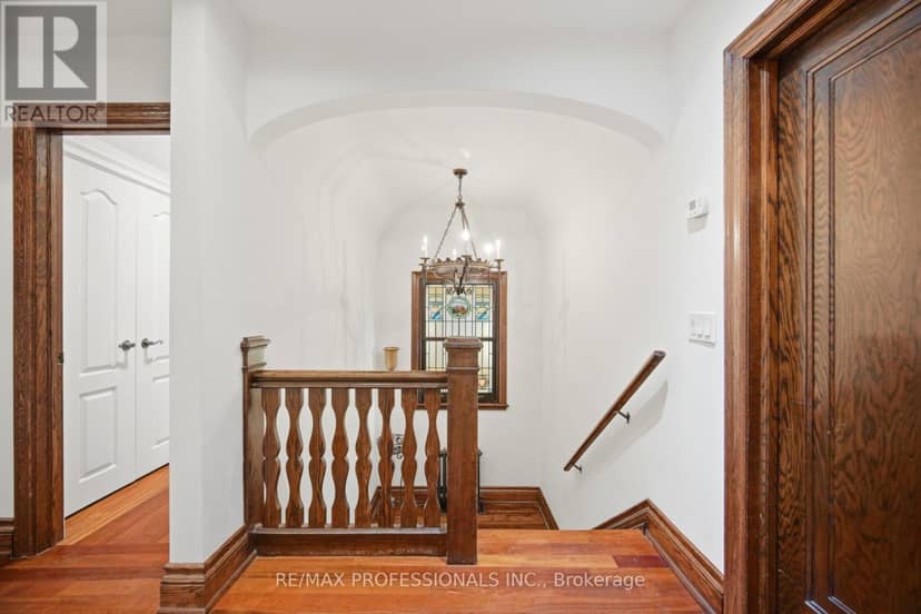 1114 Kipling Avenue — photo 32 of 40