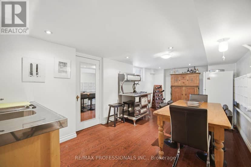 1114 Kipling Avenue — photo 35 of 40
