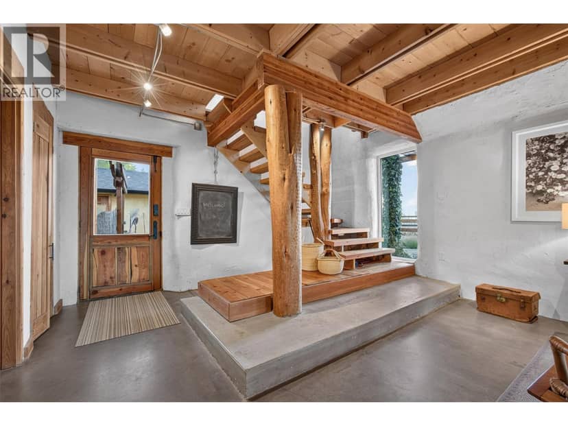6226 Sanderson Avenue — photo 16 of 40