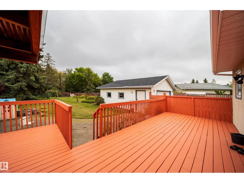 9540 178 AV NW — photo 14 of 40