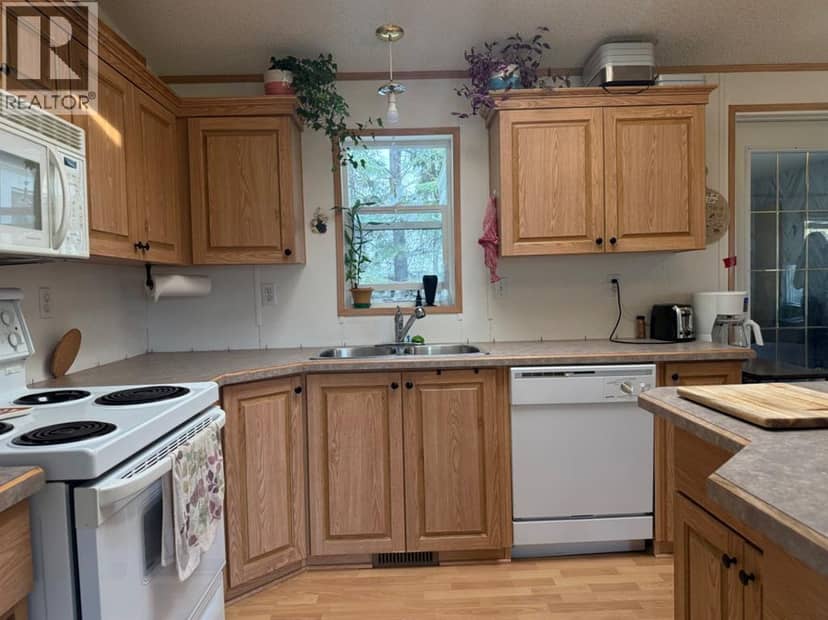 31040A Twp Rd 524 — photo 12 of 40