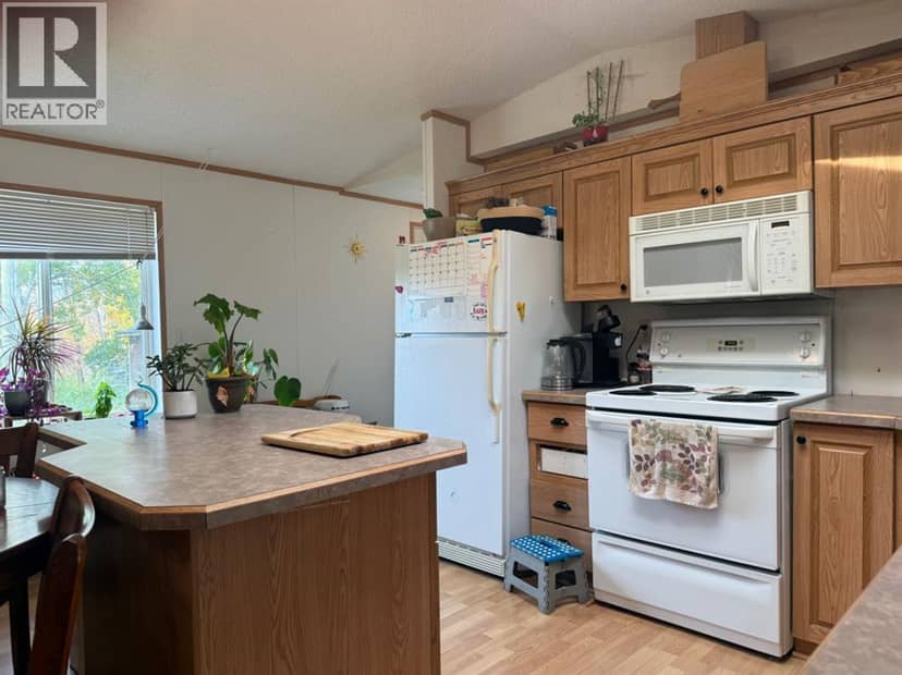 31040A Twp Rd 524 — photo 14 of 40