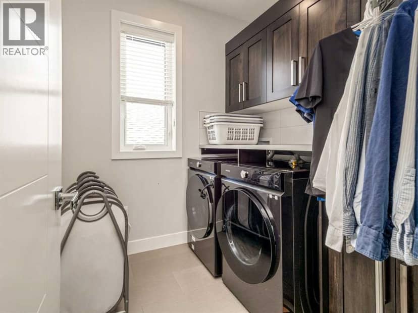 628 Sixmile Crescent S — photo 29 of 40