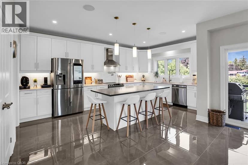 3608 CAROLINIA Court — photo 14 of 40