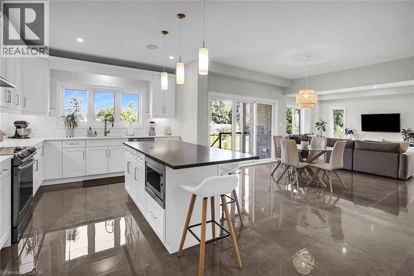 3608 CAROLINIA Court — photo 15 of 40