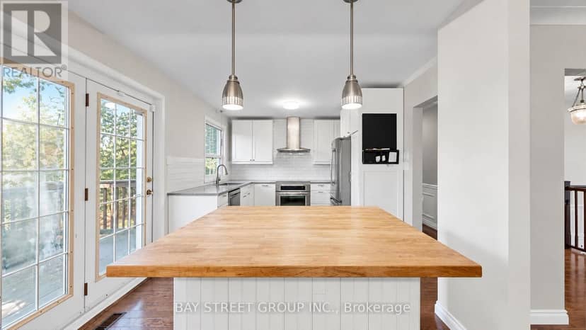 104 McNicoll Avenue — photo 15 of 40