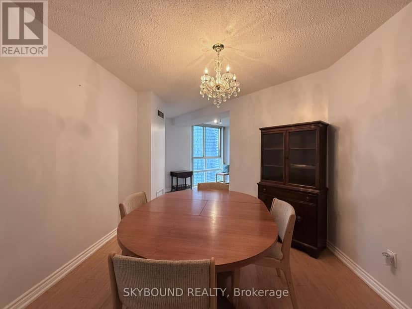 3106 - 3650 Kaneff Crescent — photo 9 of 22
