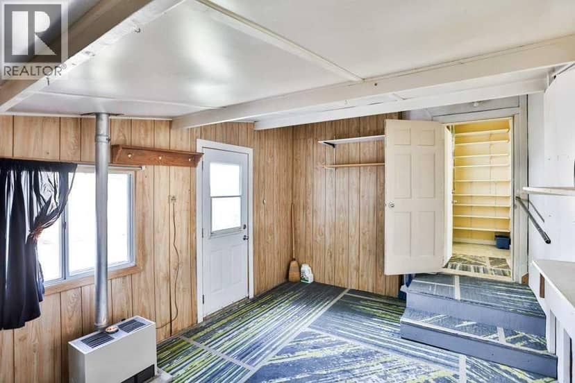1615 5 Avenue N — photo 10 of 26